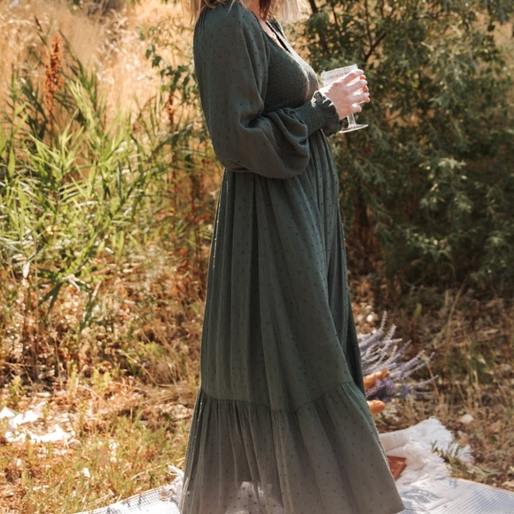 Baltic Born Lainey Smocked Dotted Midi Dress | Deep Olive Size 2XL2XL - Picture 3 of 5